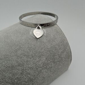 Luxury Silver Stainless Steel Heart Tag Bangle Bracelet